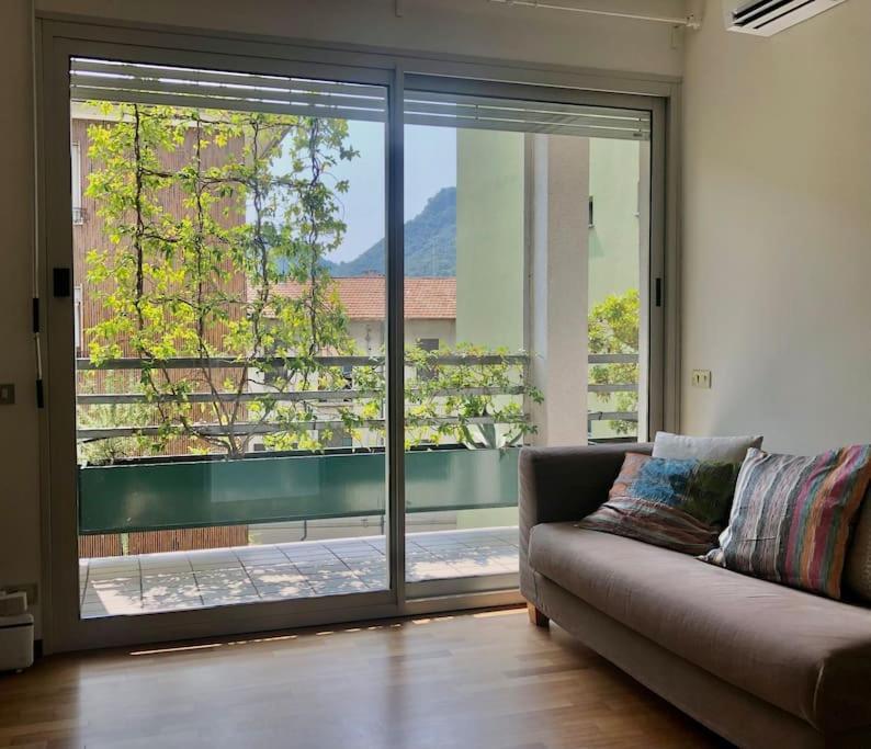 Mascalzone Latino, City Center Apartment Como Kültér fotó