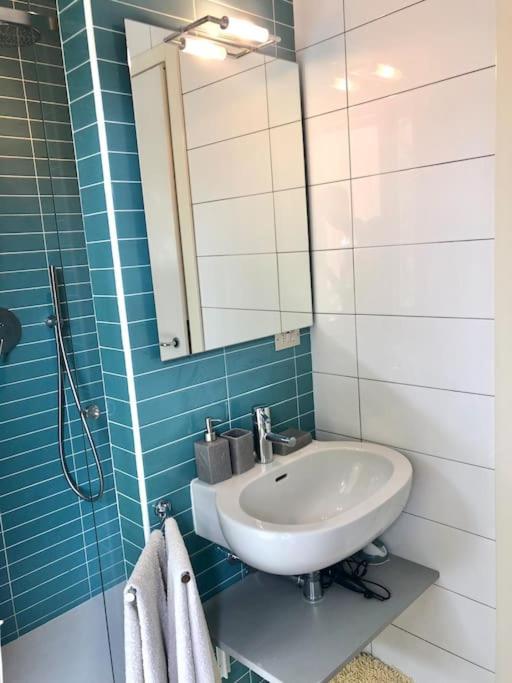 Mascalzone Latino, City Center Apartment Como Kültér fotó