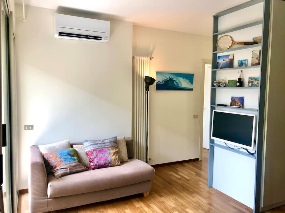 Mascalzone Latino, City Center Apartment Como Kültér fotó