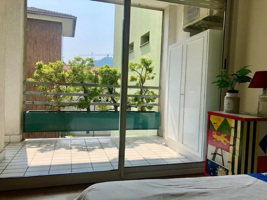 Mascalzone Latino, City Center Apartment Como Kültér fotó